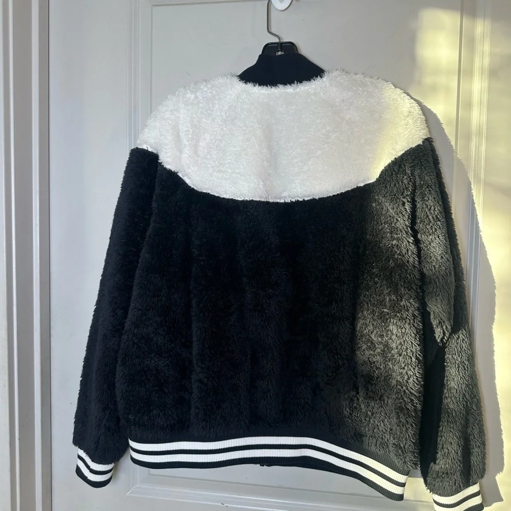 NIKE Sherpa Black & White Panda Full Zip Sportswear Jacket, Size XL